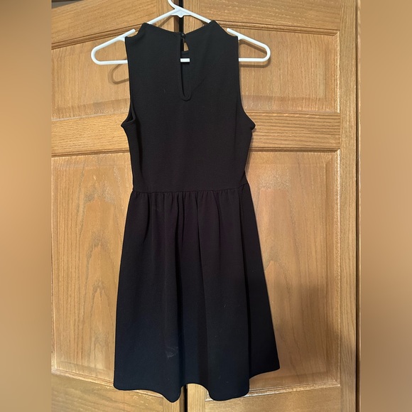 Little Black Knit Dress - Picture 4 of 6